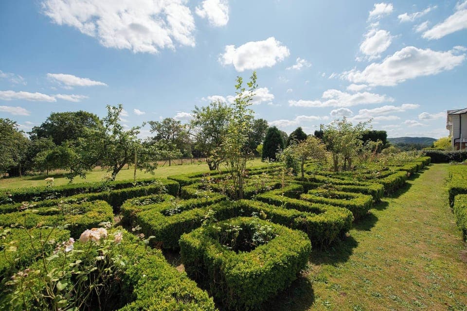 House, Multiple Bedrooms, Patio | Garden