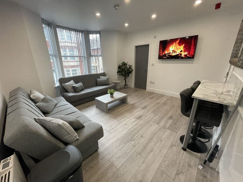 Superior Suite, Private Bathroom (Spa Bath) | Lounge