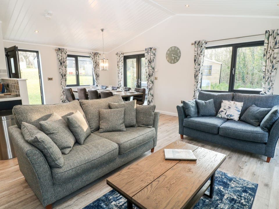 Cottage | Living room | TV, video-game console