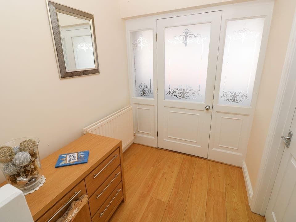 Cottage | 4 bedrooms, individually decorated, individually furnished, free WiFi