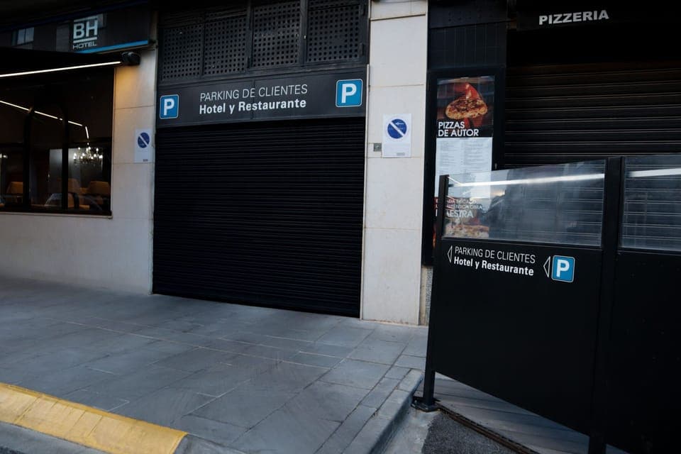 Self parking (EUR 8.80 per day)