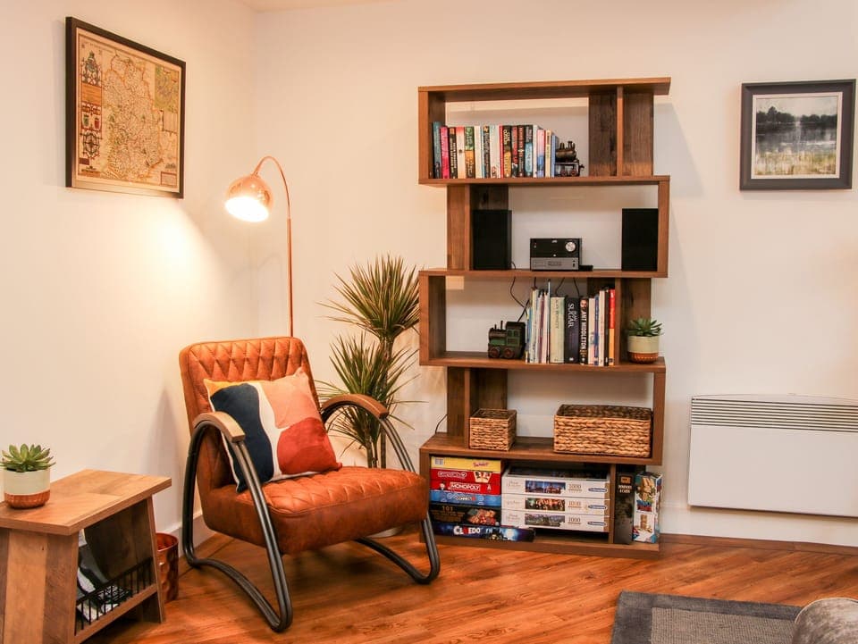 Cottage | Living room | TV