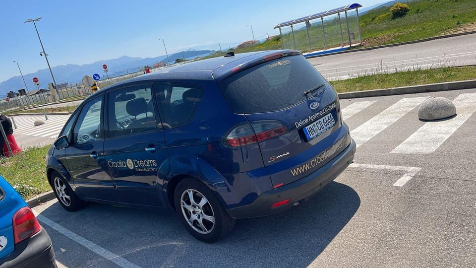 Apartment, 3 Bedrooms, Smoking, Balcony | Property grounds