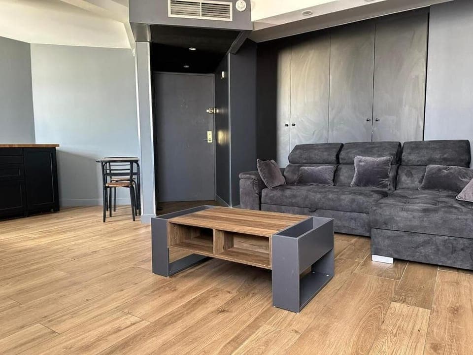 Family Room, Multiple Beds | Premium bedding, in-room safe, laptop workspace, iron/ironing board