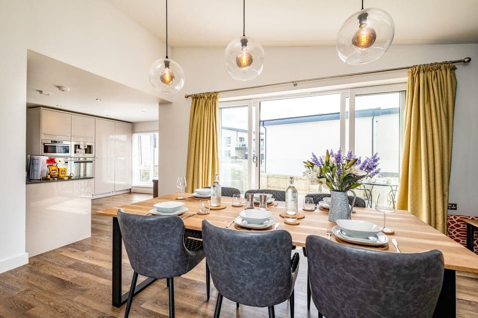 Cottage | Private kitchen | Fridge, dishwasher, electric kettle, toaster