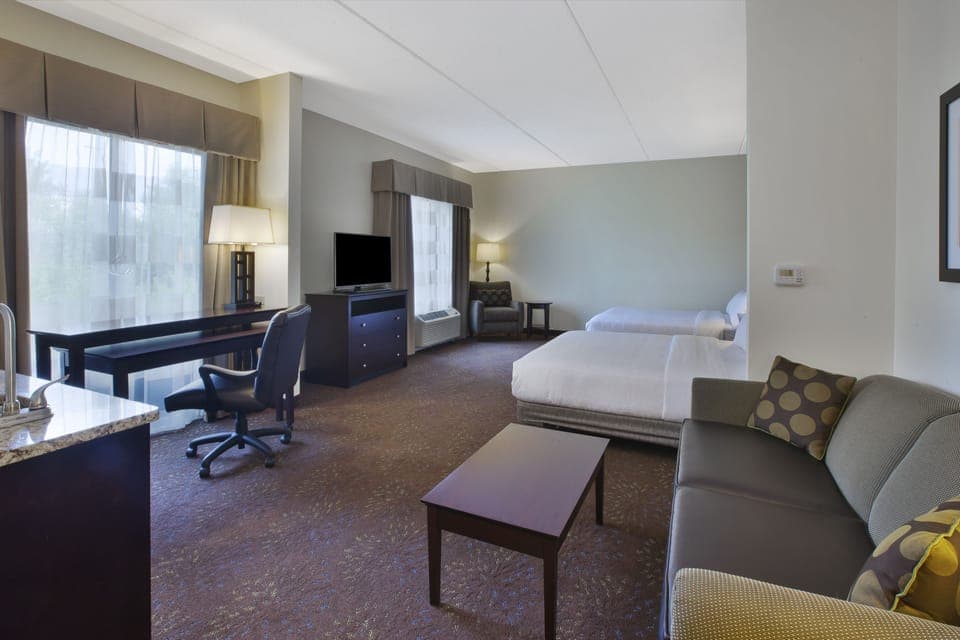 Standard Room, 2 Queen Beds, Accessible (Mobility, Accessible Tub) | Premium bedding, in-room safe, desk, iron/ironing board