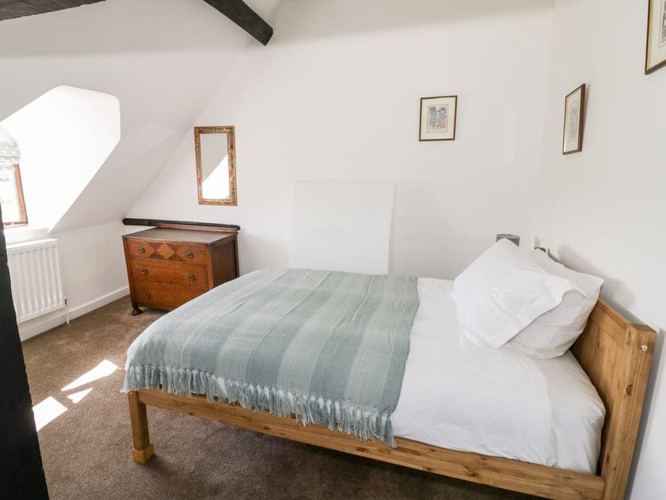 Cottage | 2 bedrooms, individually decorated, individually furnished, free WiFi