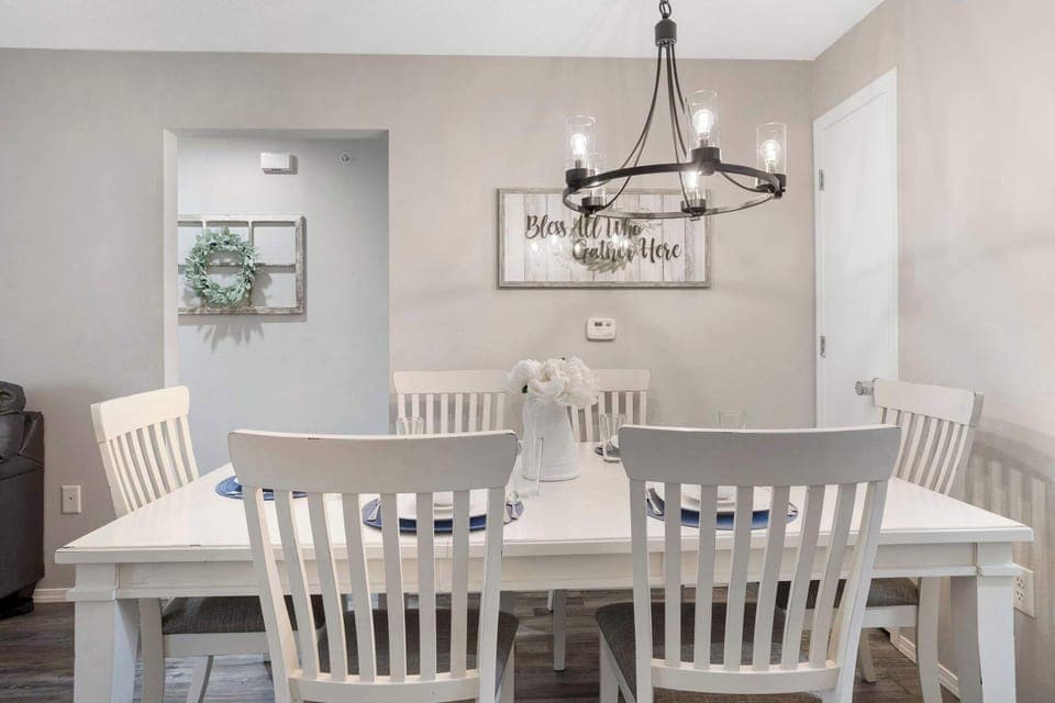 Condo, Multiple Beds, Balcony, Garden View (Rockwall Lodge) | Dining