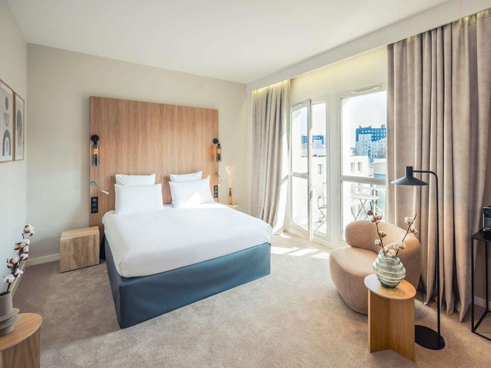 Privilege, Room, 1 Double Bed | Pillowtop beds, minibar, in-room safe, individually furnished