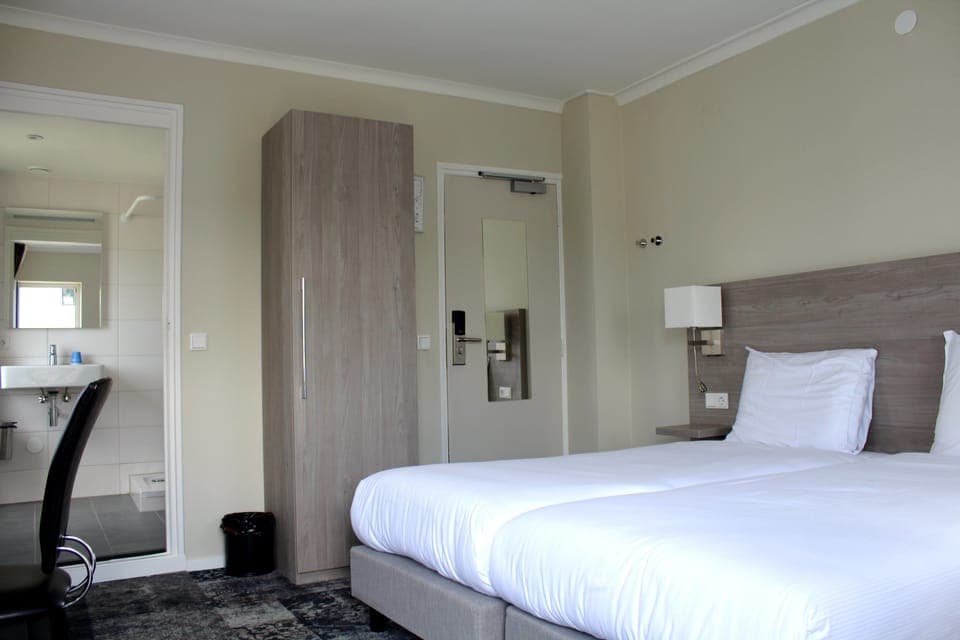 In-room safe, desk, cribs/infant beds, free WiFi