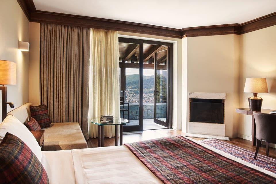 Panoramic Suite, Mountain View | Frette Italian sheets, premium bedding, down comforters