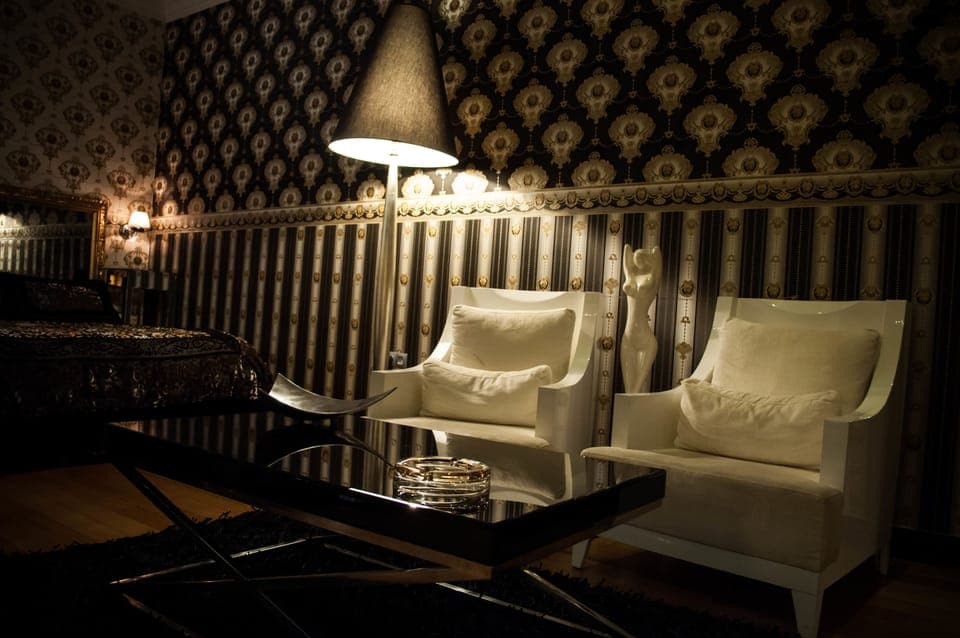 Junior Suite | Living room | TV