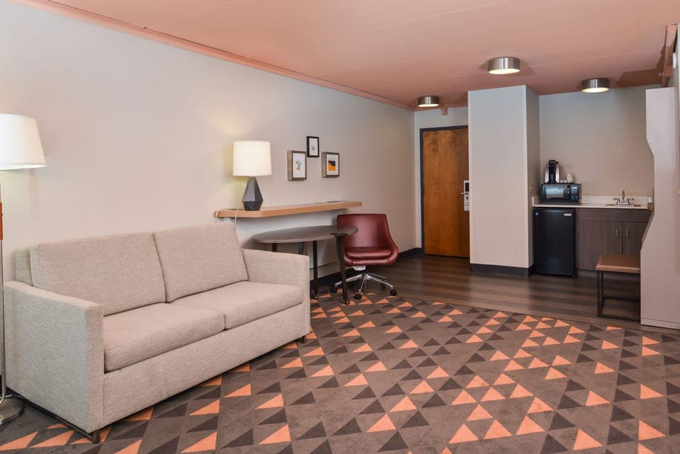 Suite, 1 Bedroom | Premium bedding, pillowtop beds, in-room safe, desk