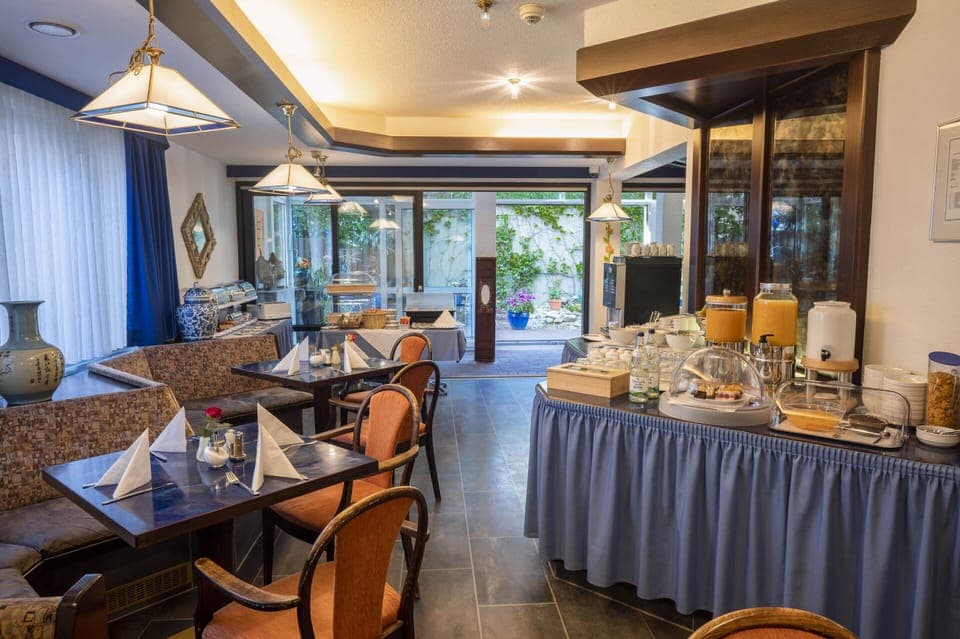 Daily buffet breakfast (EUR 15.90 per person)