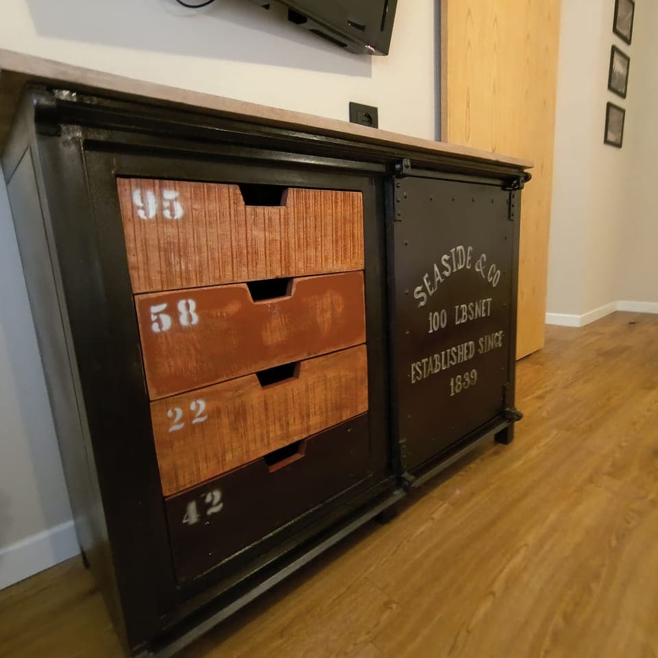 Suite | Minibar, in-room safe, desk, laptop workspace