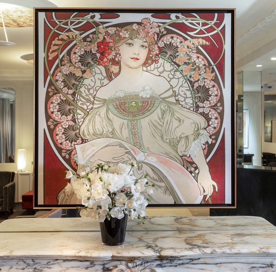 24-inch TV with satellite channels