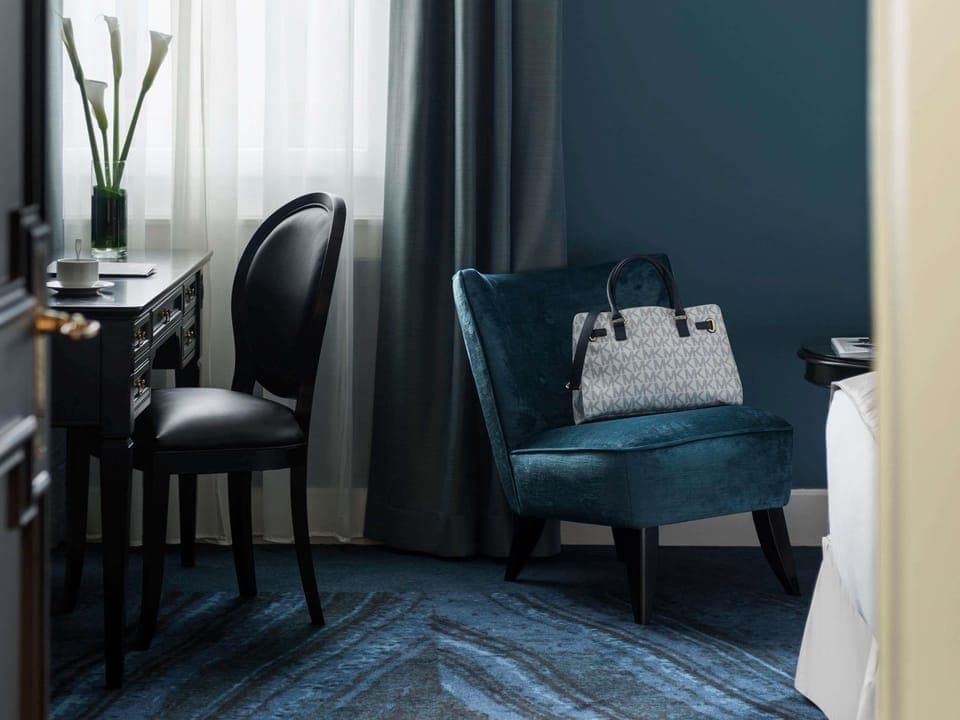 Classic Room, 1 Double Bed | Minibar, in-room safe, desk, laptop workspace