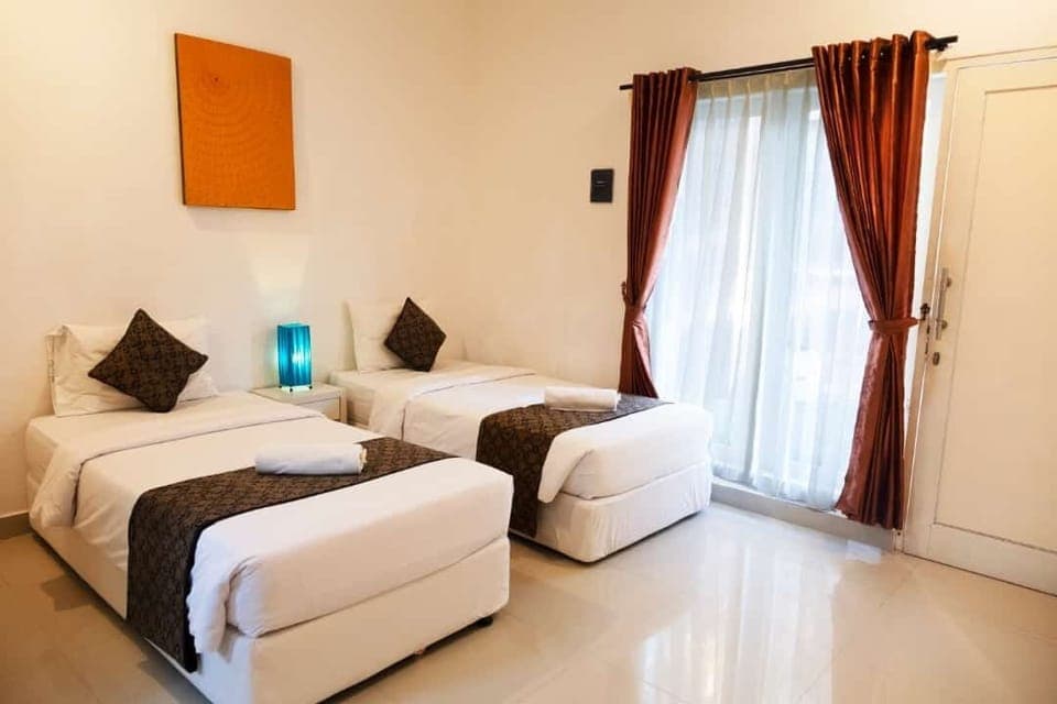 Superior Room, 1 Queen Bed | Desk, laptop workspace, free WiFi, bed sheets