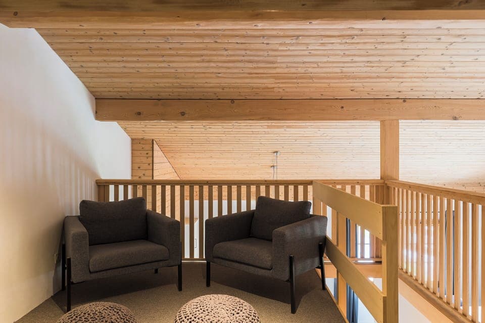 Deluxe Studio Suite | Living area | TV