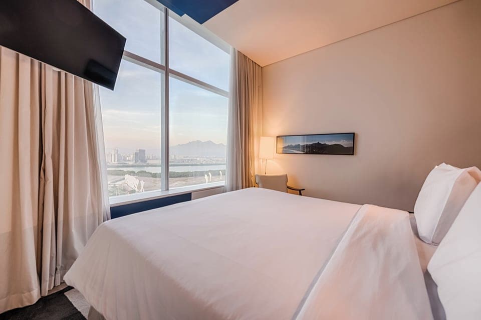 Deluxe Room, 1 Queen Bed, Non Smoking | View from room