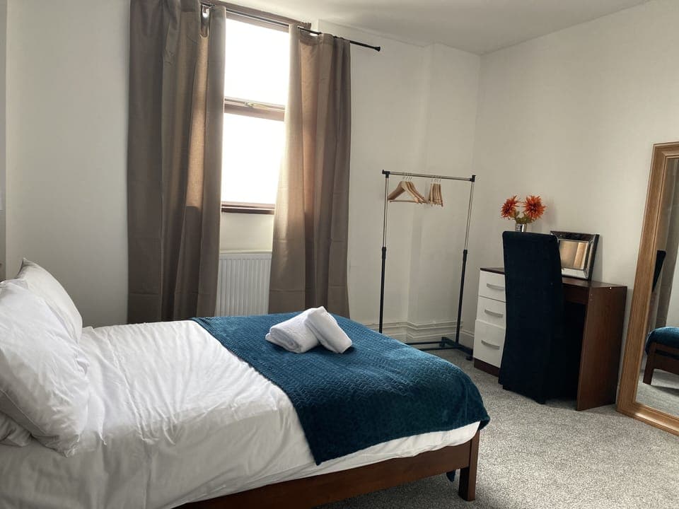 Apartment | 2 bedrooms, iron/ironing board, free WiFi, bed sheets