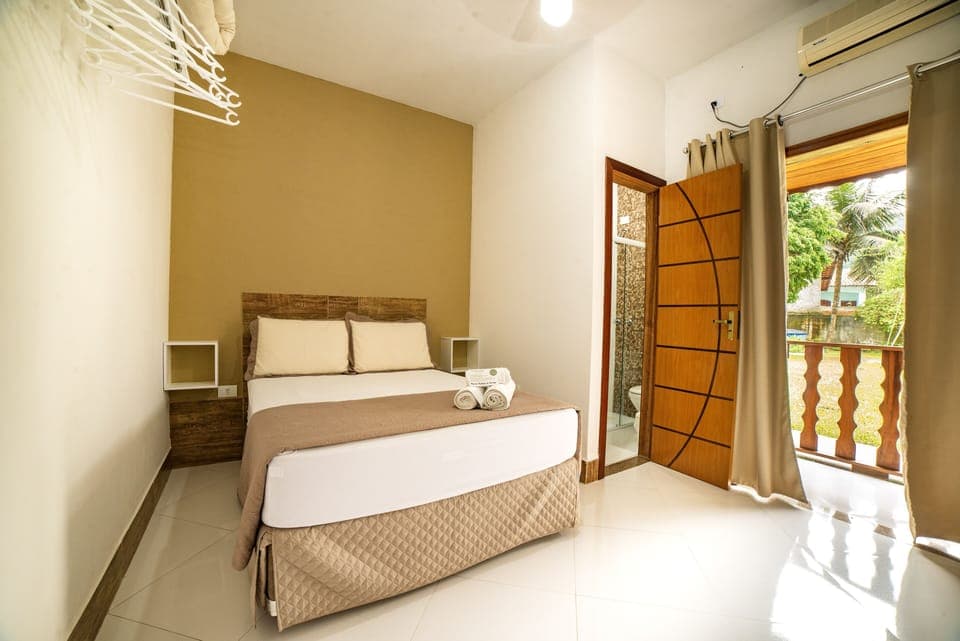 Deluxe Double Room | Free WiFi, bed sheets