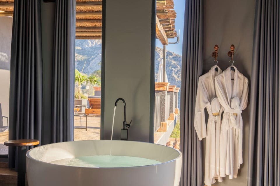 Executive Room | In-room safe, soundproofing, free WiFi, bed sheets