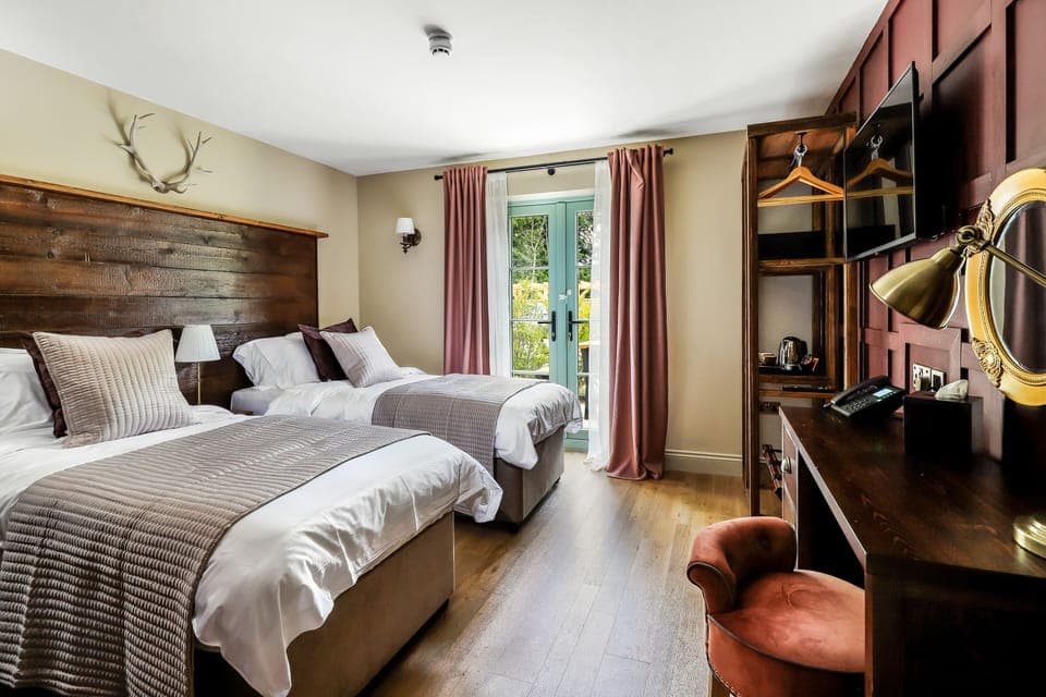 Premium bedding, in-room safe, individually decorated