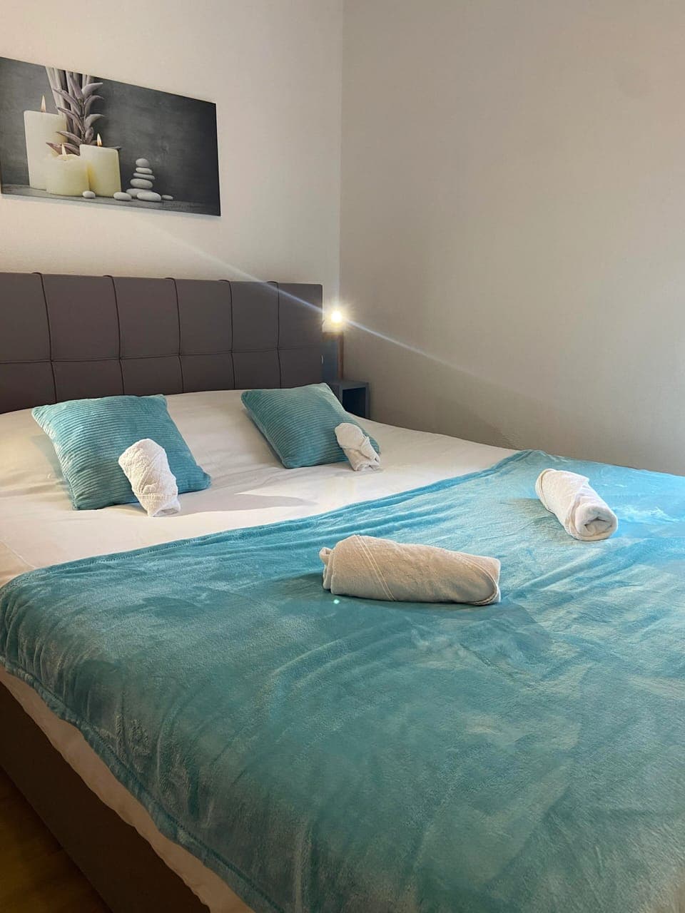 Desk, laptop workspace, free WiFi, bed sheets