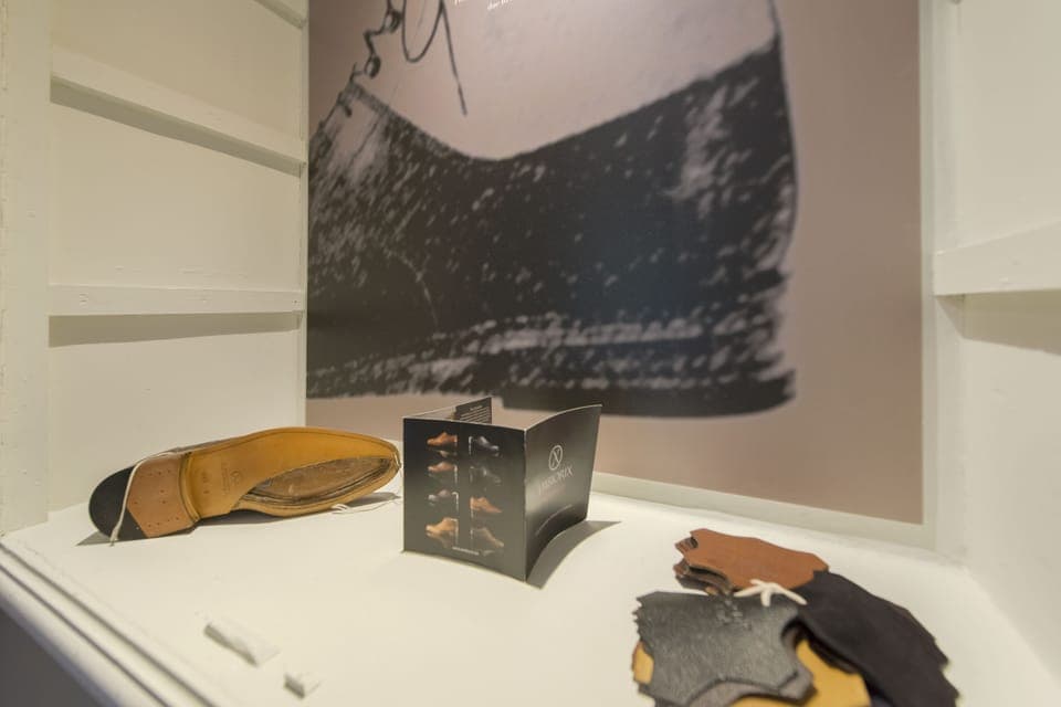 Premium bedding, down comforters, Tempur-Pedic beds, minibar