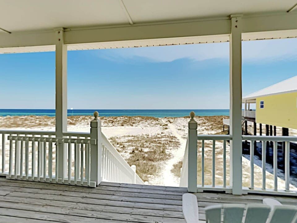 Studio (3 Bedrooms) | Front of property