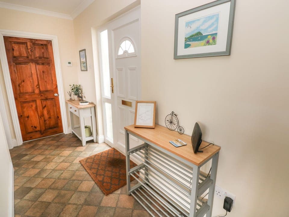 3 bedrooms, individually decorated, individually furnished, free WiFi