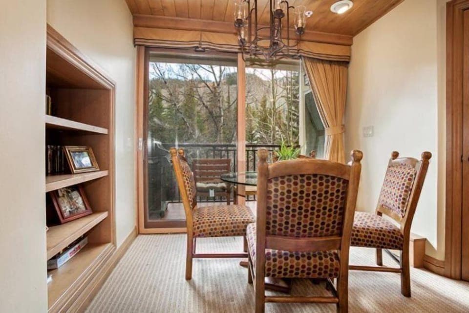 Condo (1 Bedroom in Lionshead Village - Antl) | Living room | Fireplace