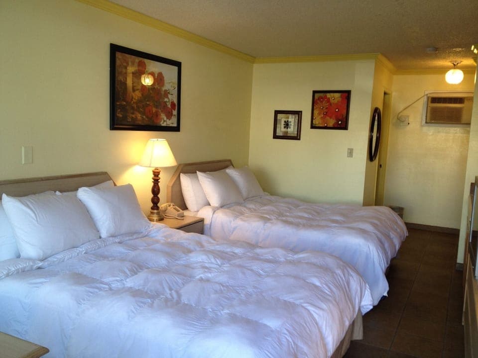 Classic Room, 2 Queen Beds | Free WiFi, bed sheets