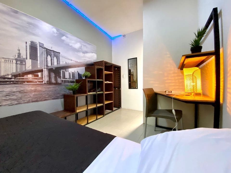 Single Room | Down comforters, free WiFi, bed sheets