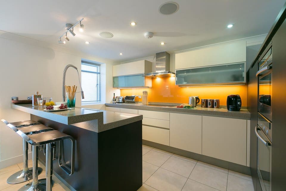 Fridge, dishwasher, electric kettle, toaster