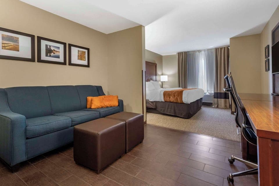 1 bedroom, in-room safe, desk, laptop workspace