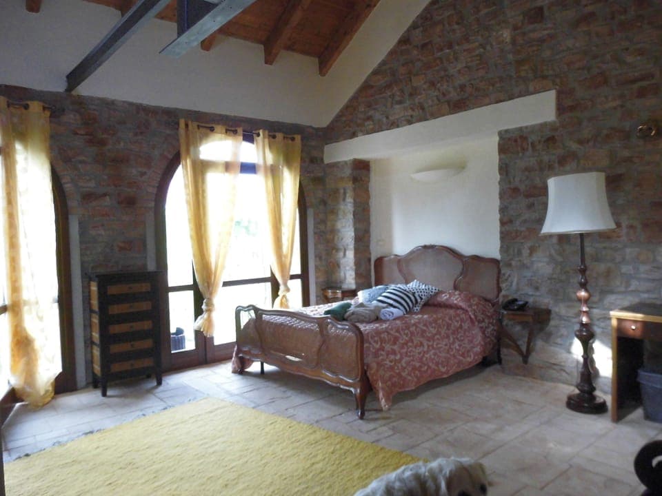 Suite | In-room safe, rollaway beds, free WiFi, bed sheets