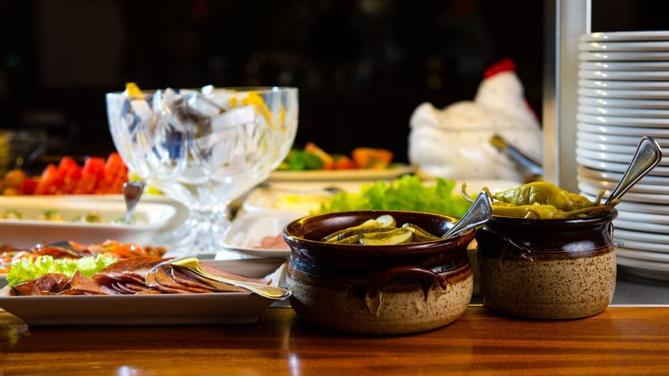 Free daily buffet breakfast