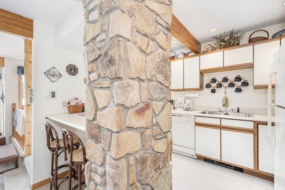 Studio (3 Bedrooms) | Property amenity