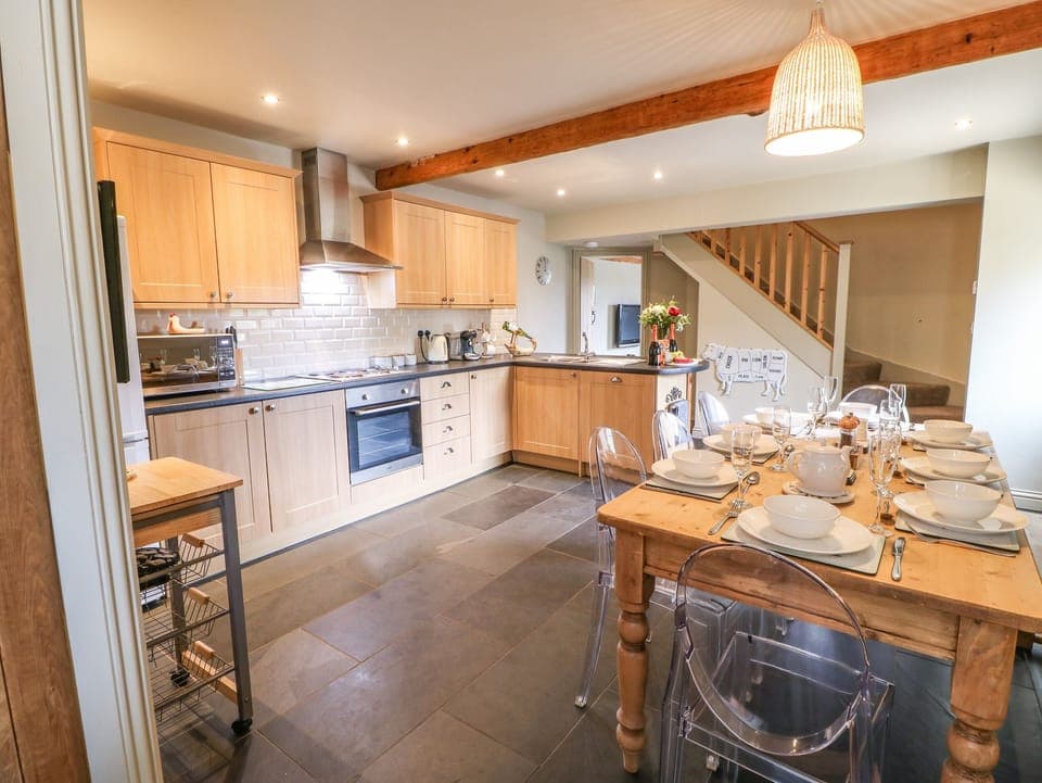 Fridge, dishwasher, electric kettle, toaster