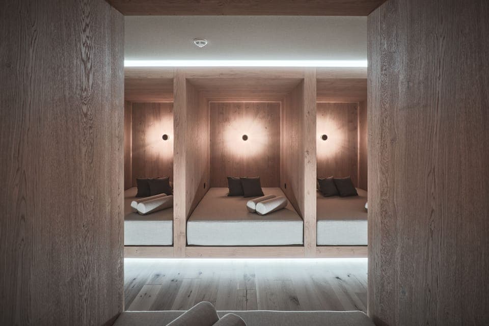 Body treatments, deep-tissue massages, sports massages, body wraps