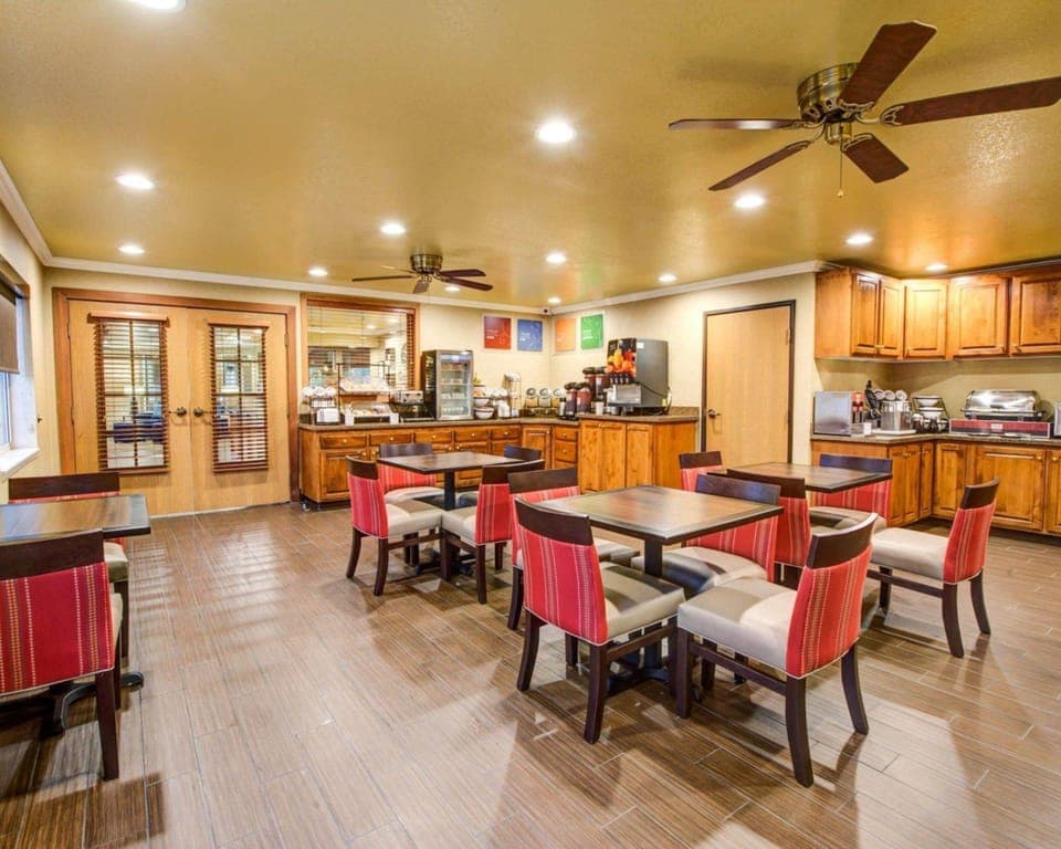 Free daily on-the-go breakfast