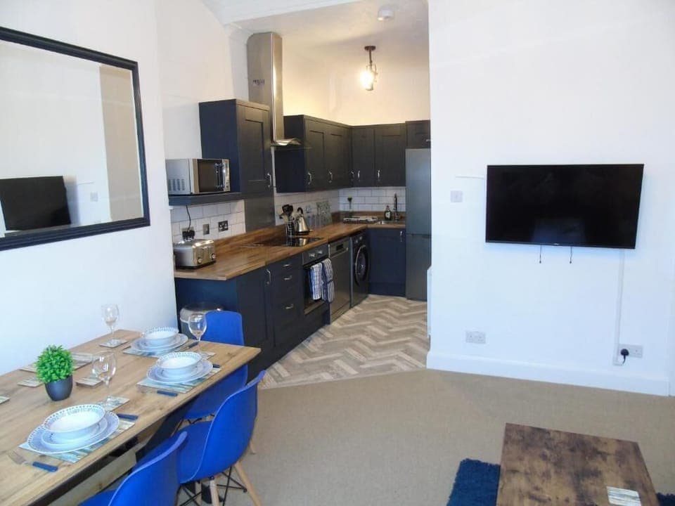 Basic Apartment | In-room dining