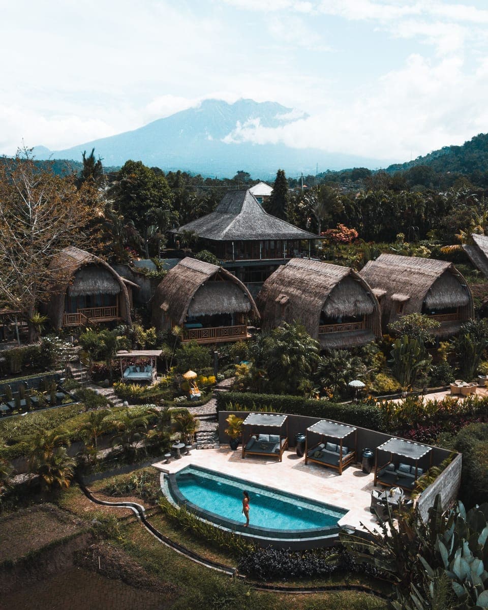 3 outdoor pools, pool umbrellas, sun loungers