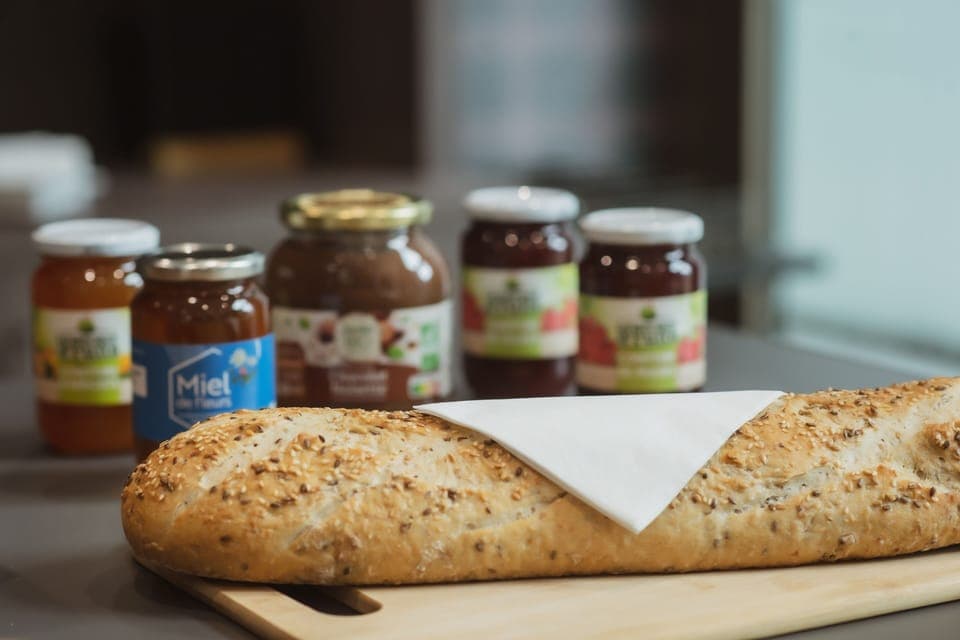 Daily continental breakfast (EUR 13.50 per person)