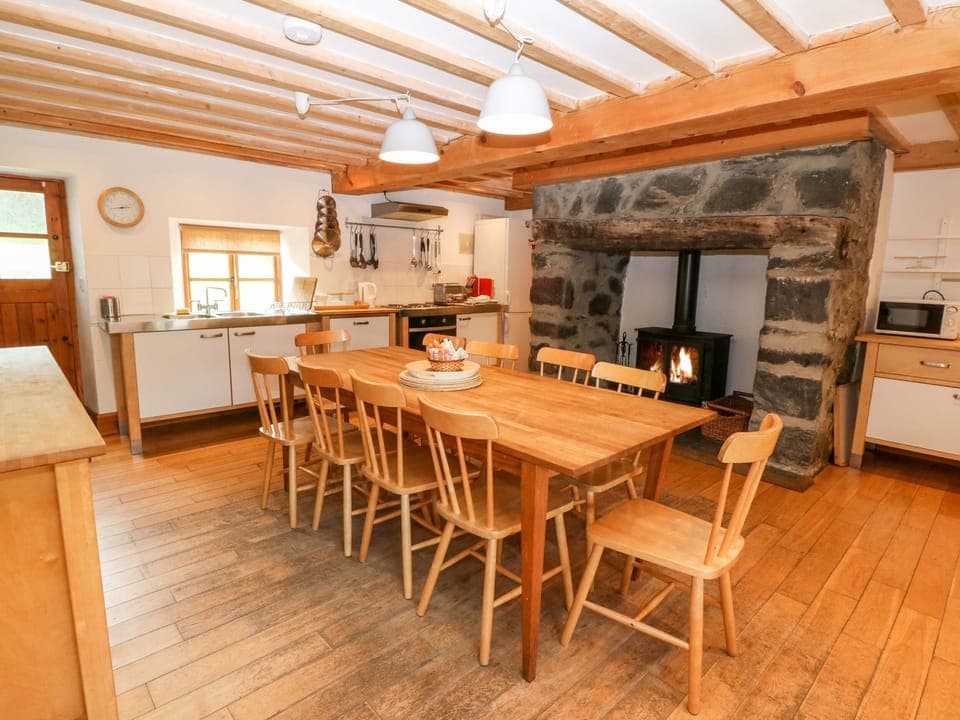 Cottage | Interior