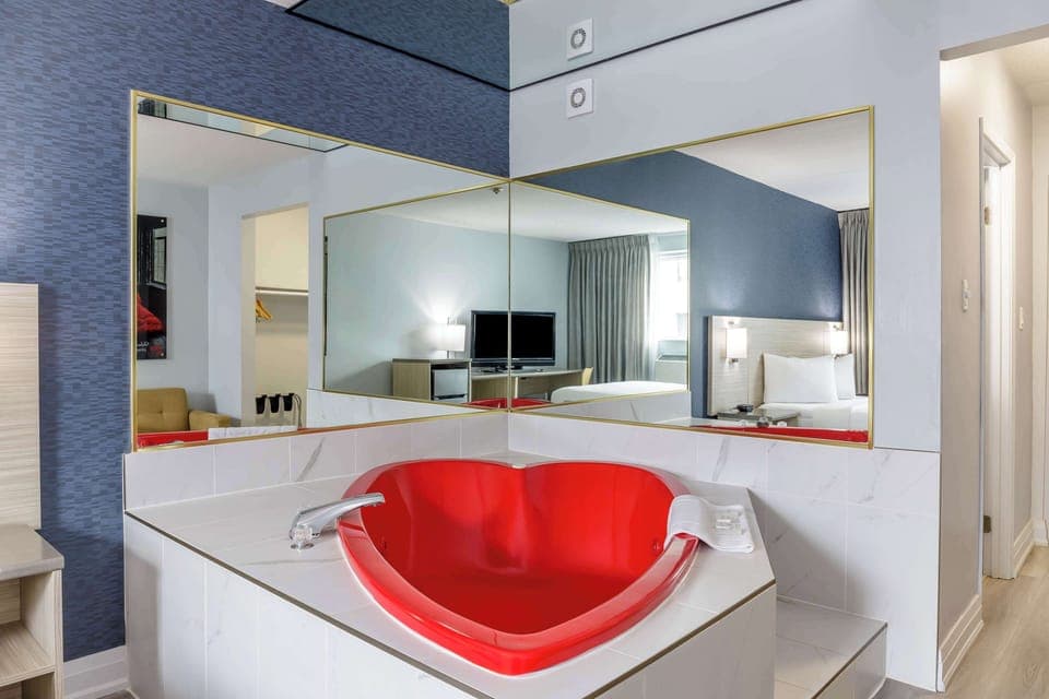 Premium bedding, individually decorated, individually furnished, desk