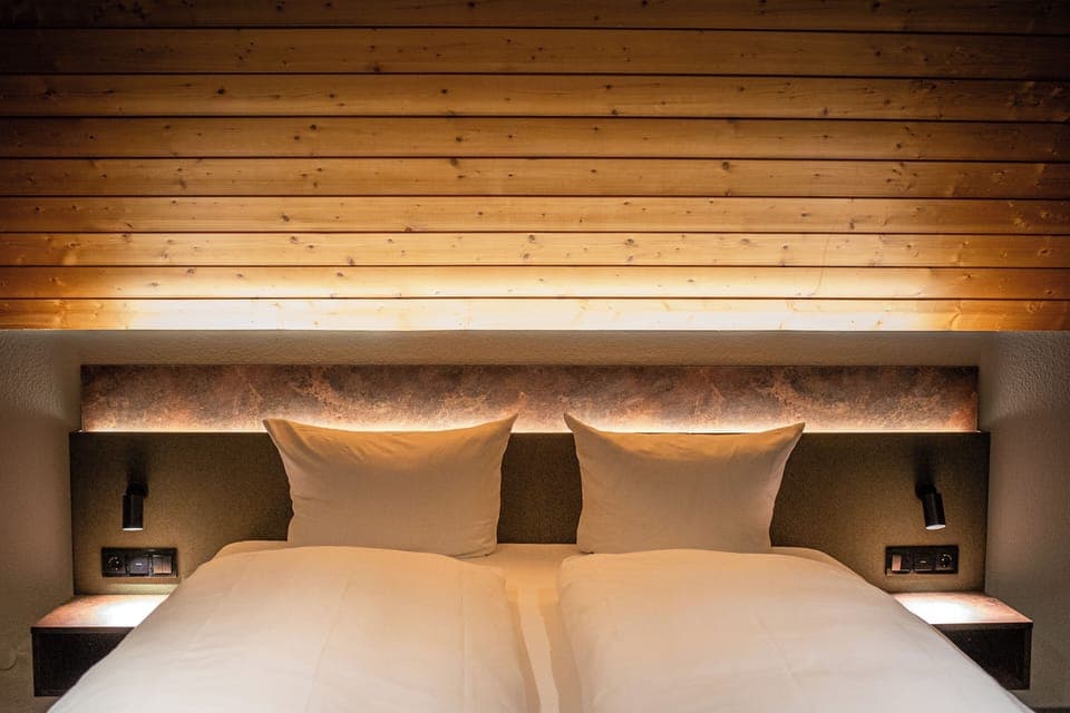 Family Apartment | Hypo-allergenic bedding, in-room safe, desk, laptop workspace