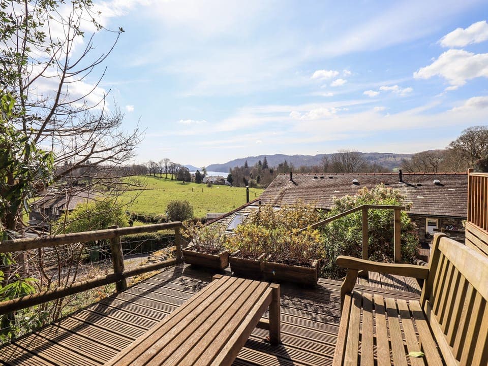 Cottage | Property grounds